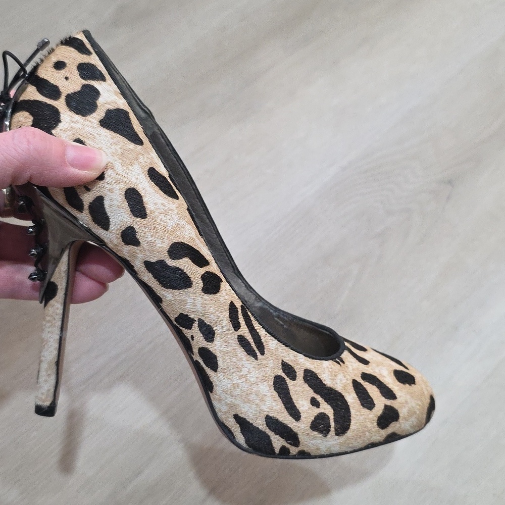 Leopard Print Women's Heels - Picture 11 of 17